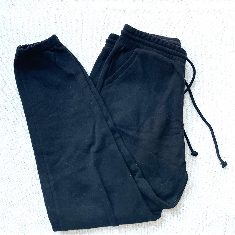 Black cuffed sweatpants
